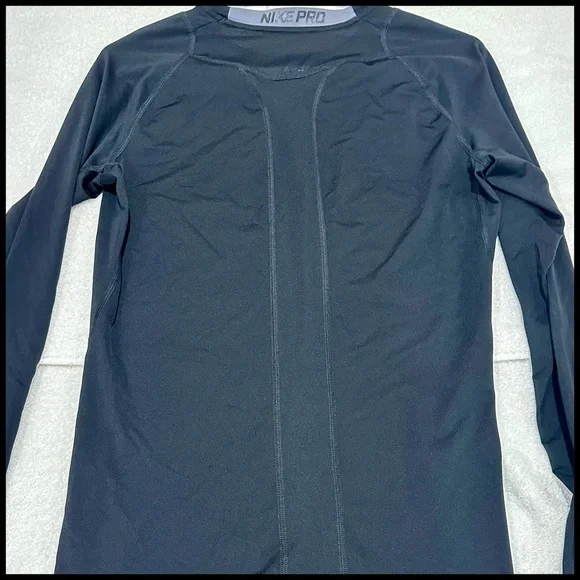 Nike DriFt 🏏🥅⛳️💯✅Long Sleeve Compression Shirt Large Black One Owner 👌🏼☀️🌟 - Picture 11 of 16
